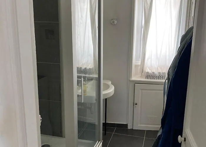 Maison Centre Dans Impasse Privee *